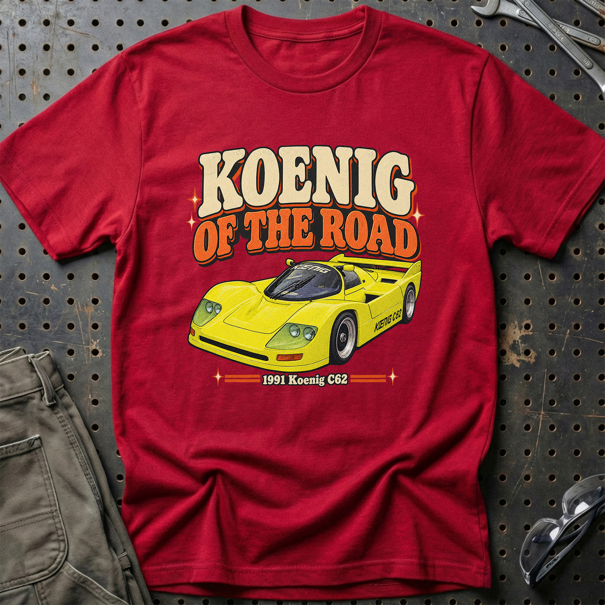 
Koenig C62 1991 – Koenig of the Road T-Shirt – Rød