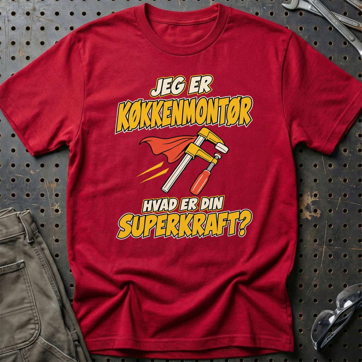 
Køkkenmontør – Hvad er din superkraft? – Unisex T-Shirt – Rød