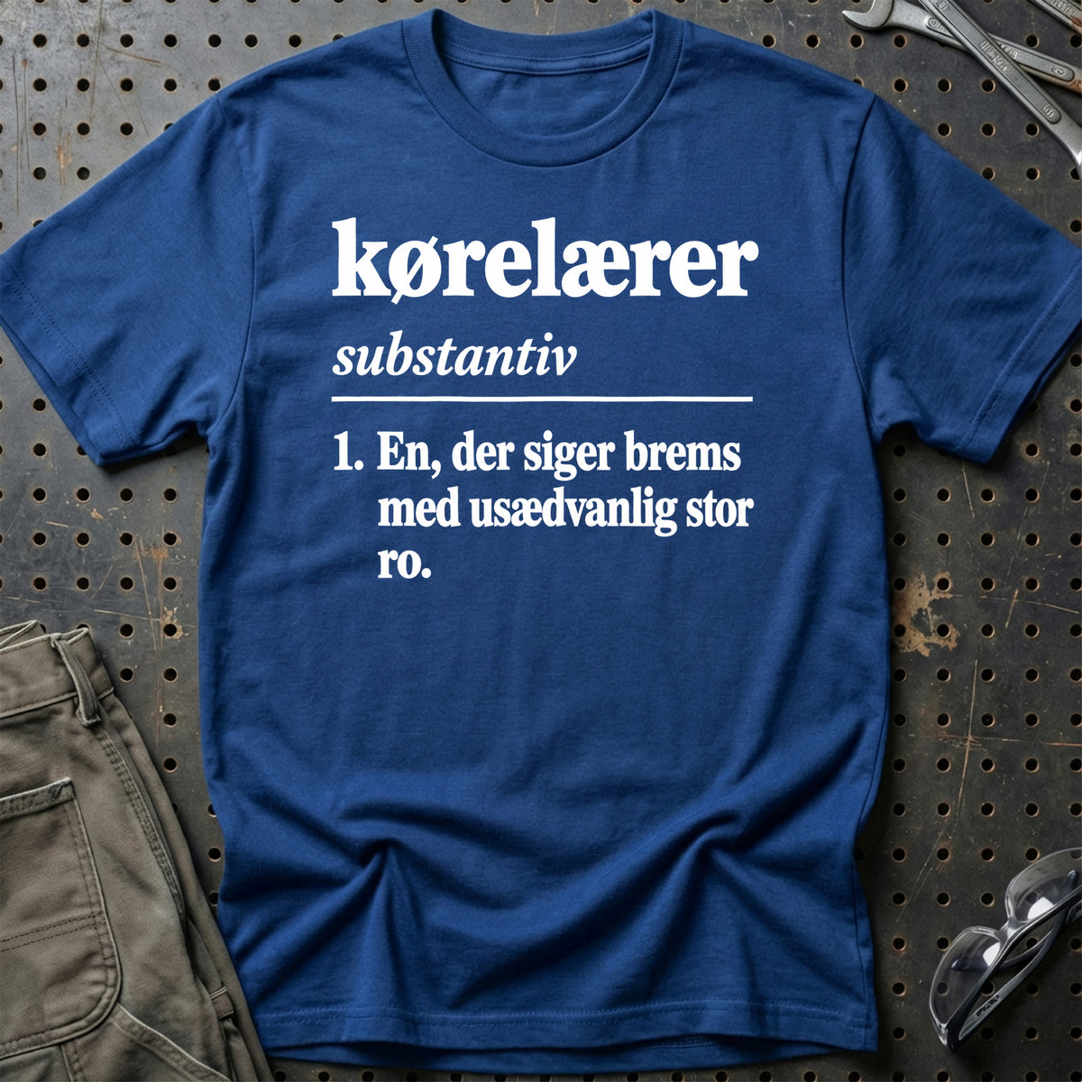 
Kørelærer – Definition T-Shirt – Blå Royal