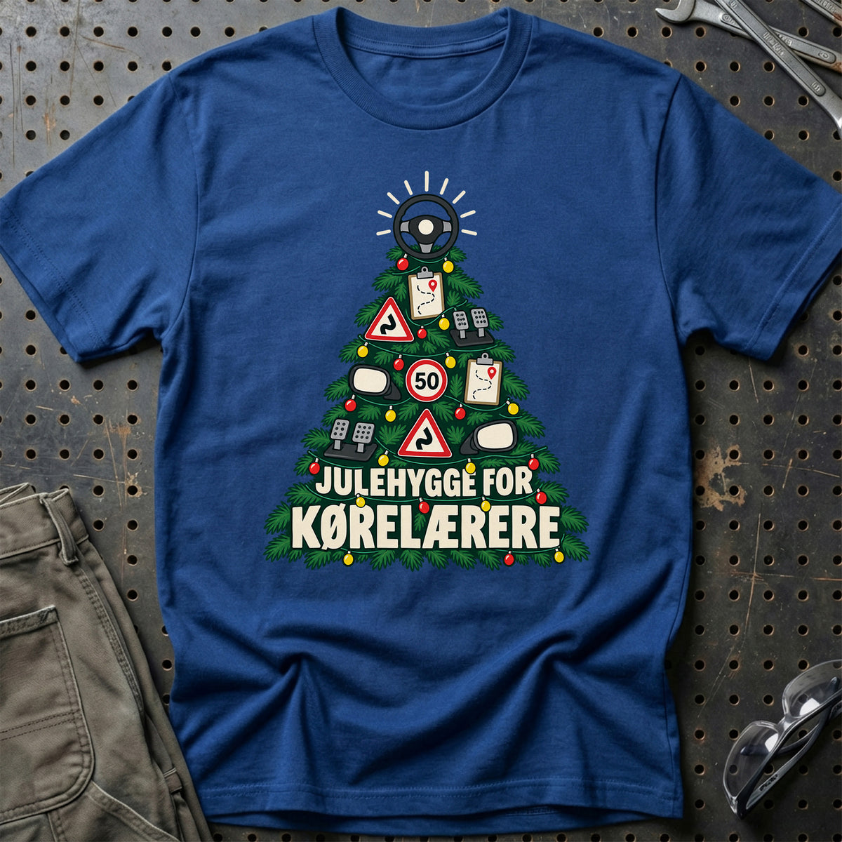 
Kørelærer – Julehygge – Unisex T-Shirt – Blå Royal