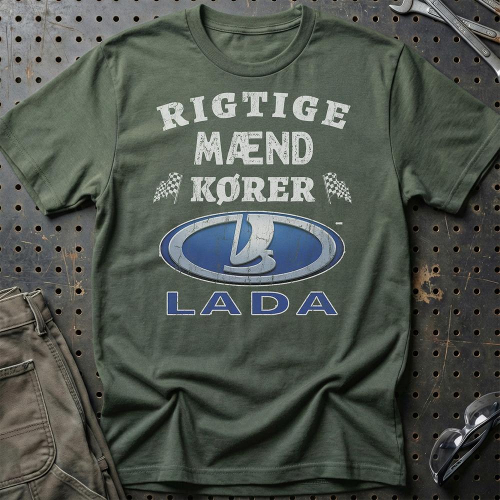 Lada Rigtige Mænd Kører T-Shirt-Beklædning-Lada-Grøn Militær-S-Garage Culture Shop- garage - man cave - merchandise