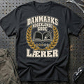 Lærer – Danmarks Nogenlunde Gode T-Shirt-Beklædning-Garage Culture-Sort-S-Garage Culture Shop- garage - man cave - merchandise