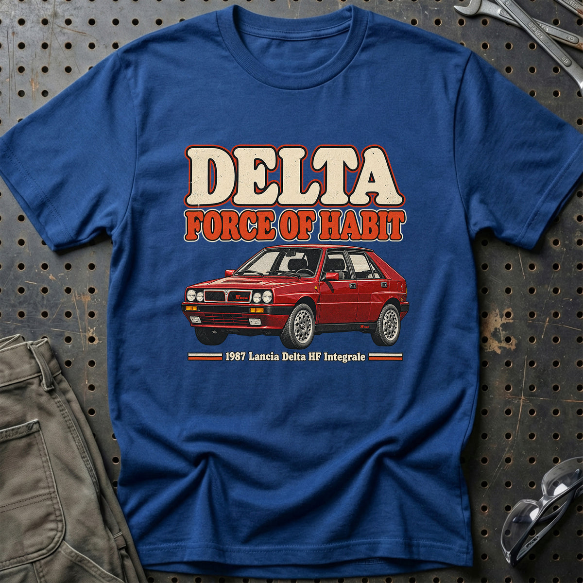 
Lancia Delta HF Integrale 1987 – Delta Force of Habit T-Shirt – Blå Royal