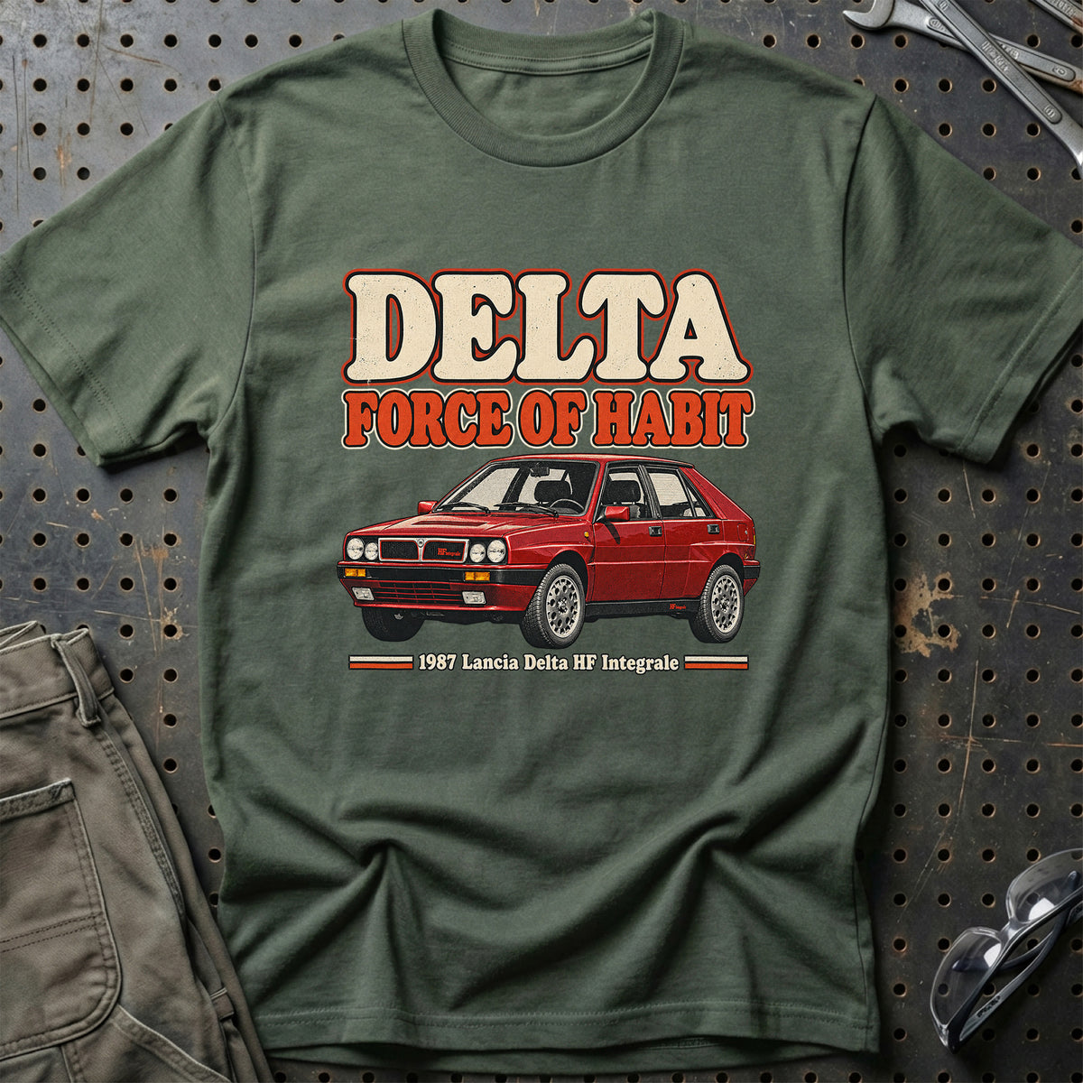 
Lancia Delta HF Integrale 1987 – Delta Force of Habit T-Shirt – Grøn Militær