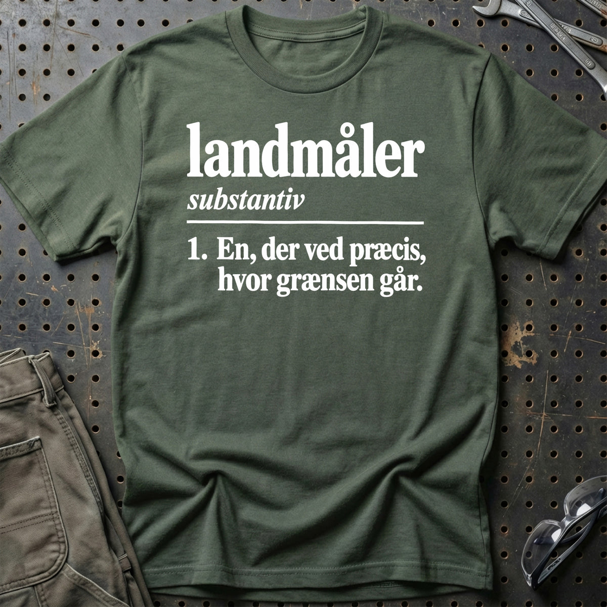 
Landmåler – Definition T-Shirt – Grøn Militær