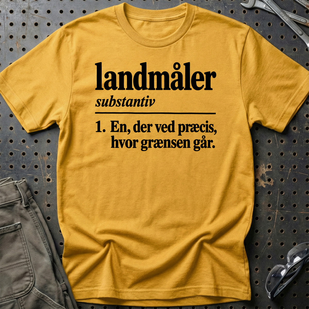 
Landmåler – Definition T-Shirt – Guld