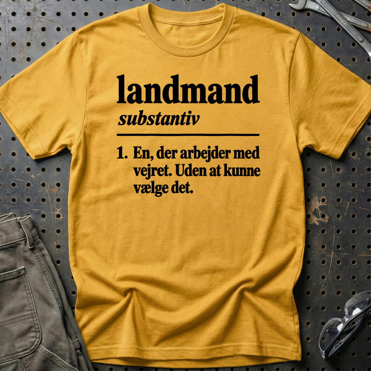 
Landmand – Definition T-Shirt – Guld