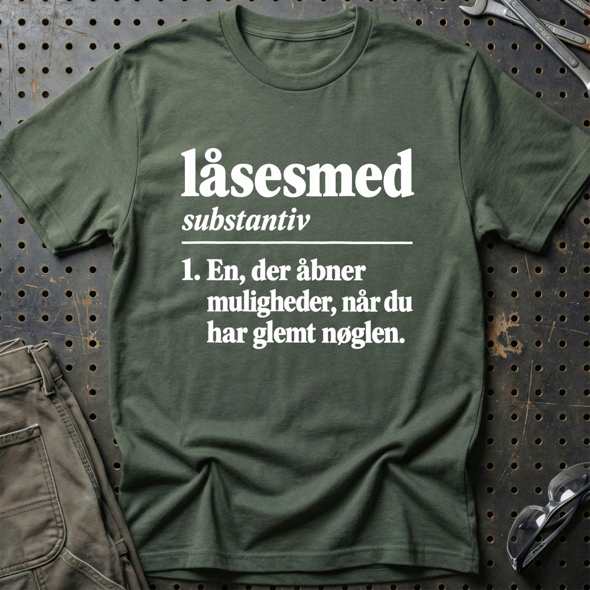
Låsesmed – Definition T-Shirt – Grøn Militær