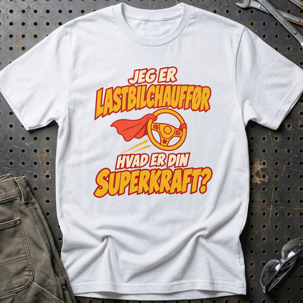 
Lastbilchauffør – Hvad er din superkraft? – Unisex T-Shirt – Hvid