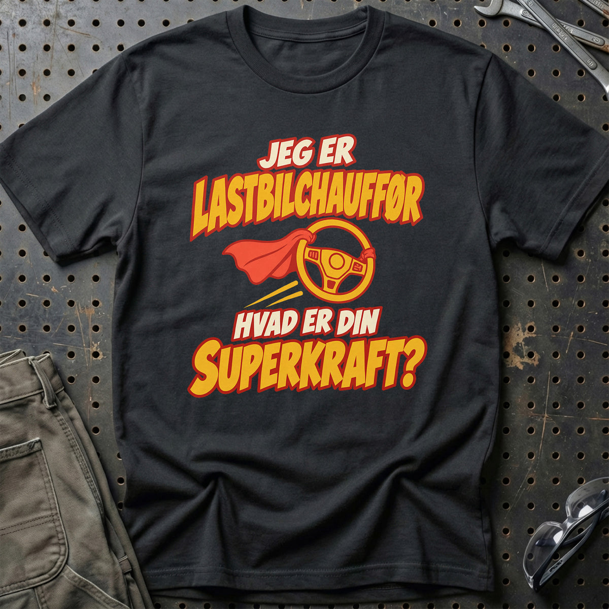 
Lastbilchauffør – Hvad er din superkraft? – Unisex T-Shirt – Sort