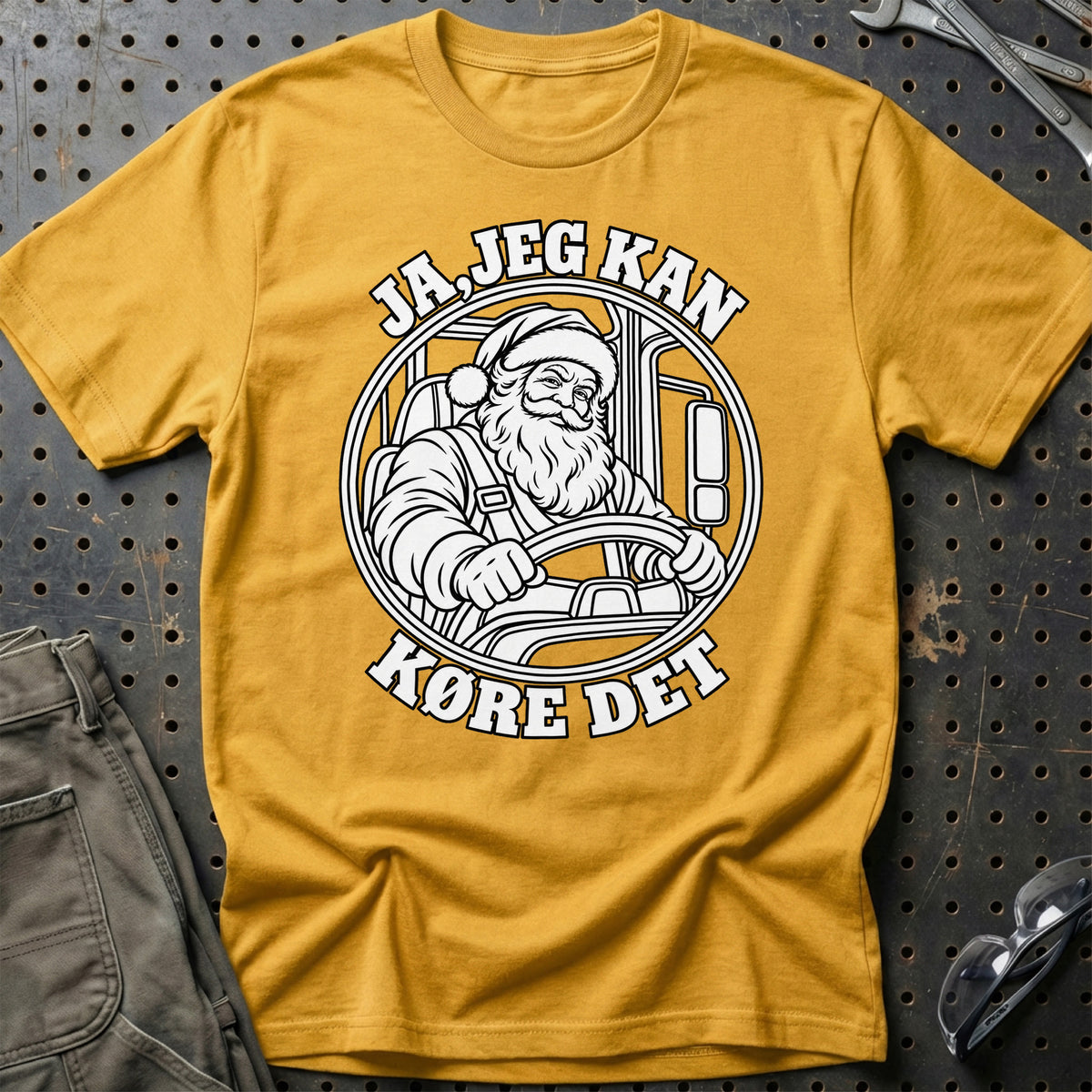 
Lastbilchauffør – Santa Kan Det – Jul T-Shirt – Guld