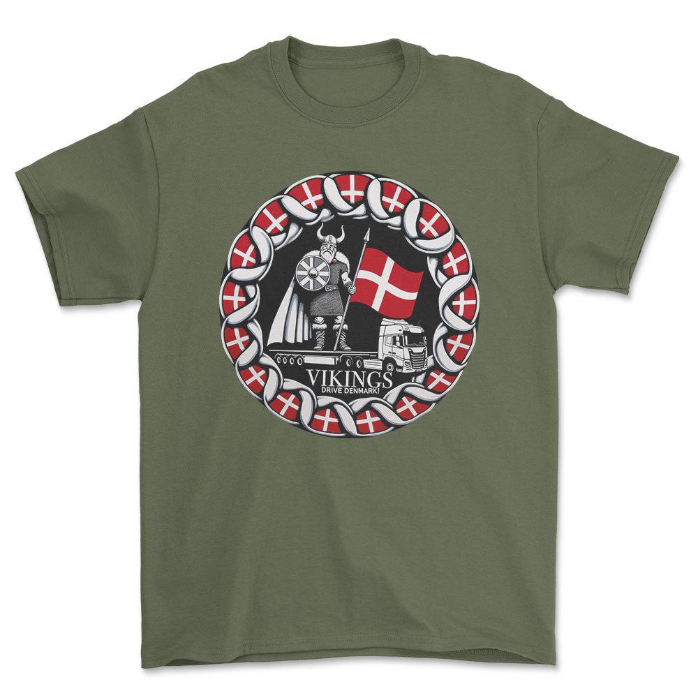 Lastbilchauffør - Vikings Drive Denmark T-Shirt-Beklædning-Lastbilchauffør-Grøn Militær-S-Garage Culture Shop- garage - man cave - merchandise