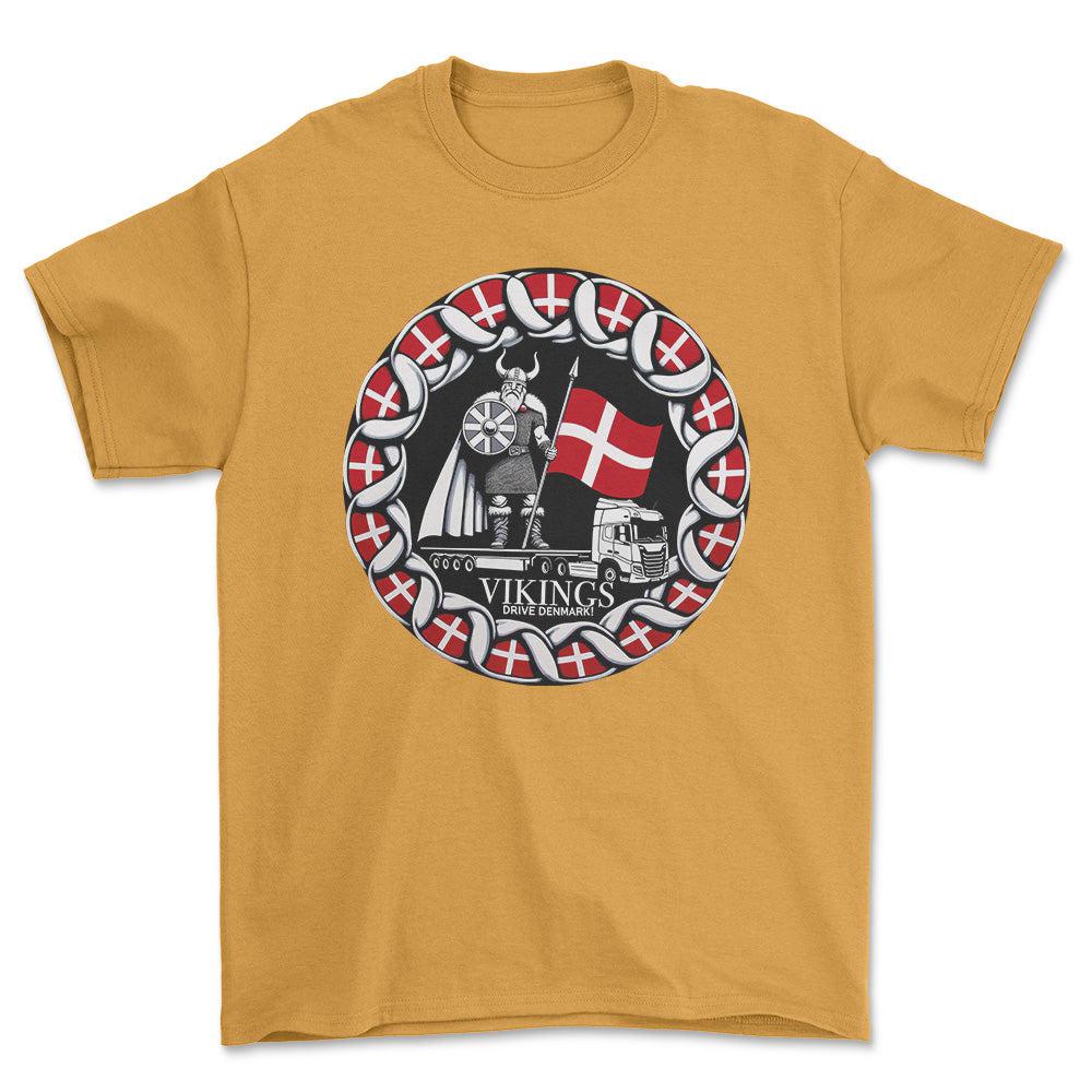 Lastbilchauffør - Vikings Drive Denmark T-Shirt-Beklædning-Lastbilchauffør-Guld-S-Garage Culture Shop- garage - man cave - merchandise