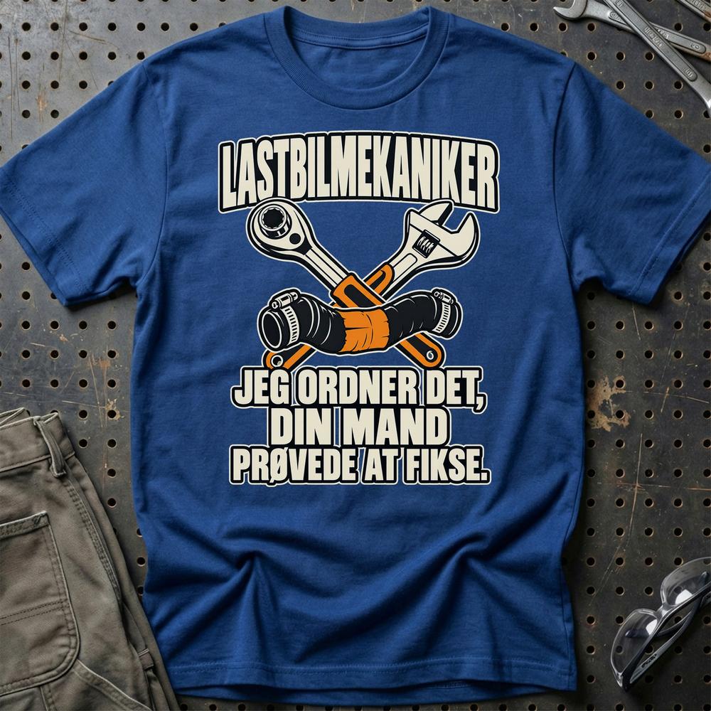 
Produktbillede af Lastbilmekaniker – Jeg Ordner Det, Din Mand Prøvede At Fikse T-Shirt