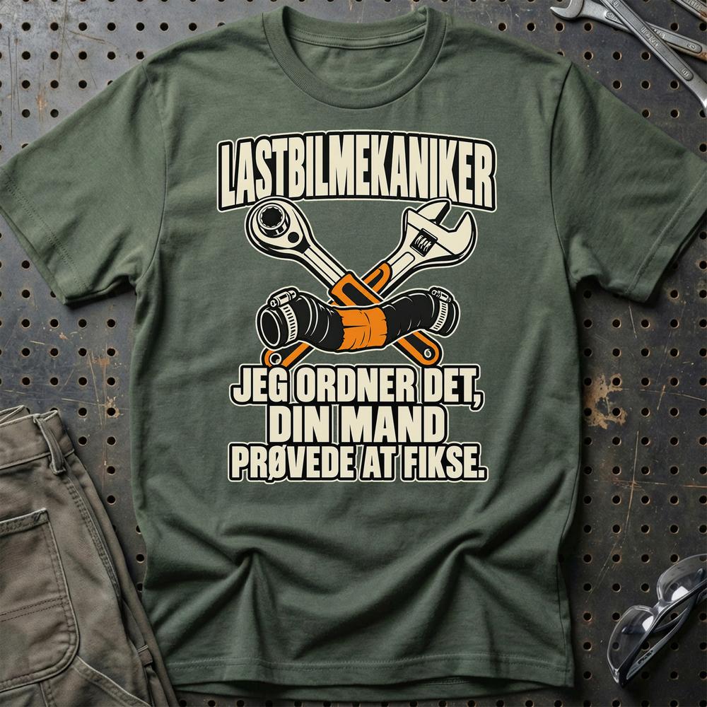 
Produktbillede af Lastbilmekaniker – Jeg Ordner Det, Din Mand Prøvede At Fikse T-Shirt