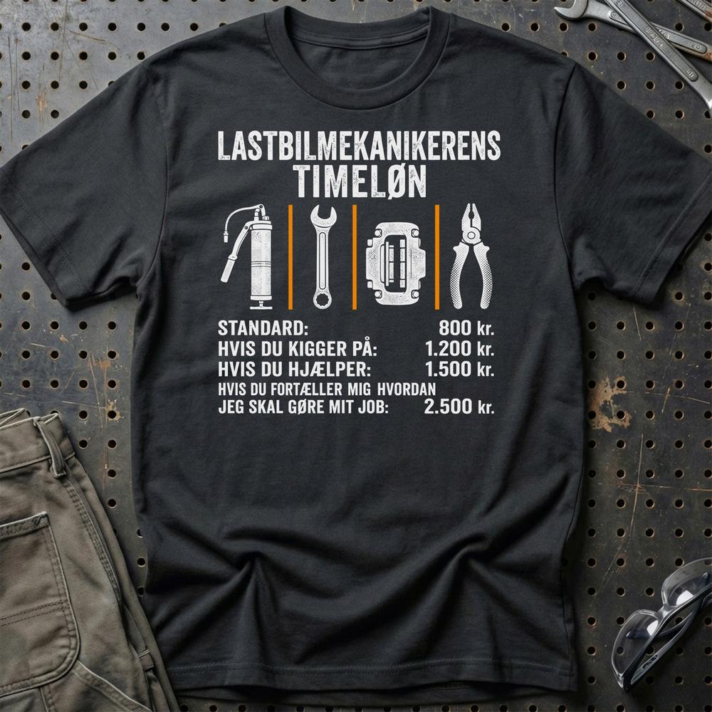 Lastbilmekanikerens Timeløn – Unisex T-Shirt, Bomuld-Beklædning-Garage Culture-Sort-S-Garage Culture Shop- garage - man cave - merchandise