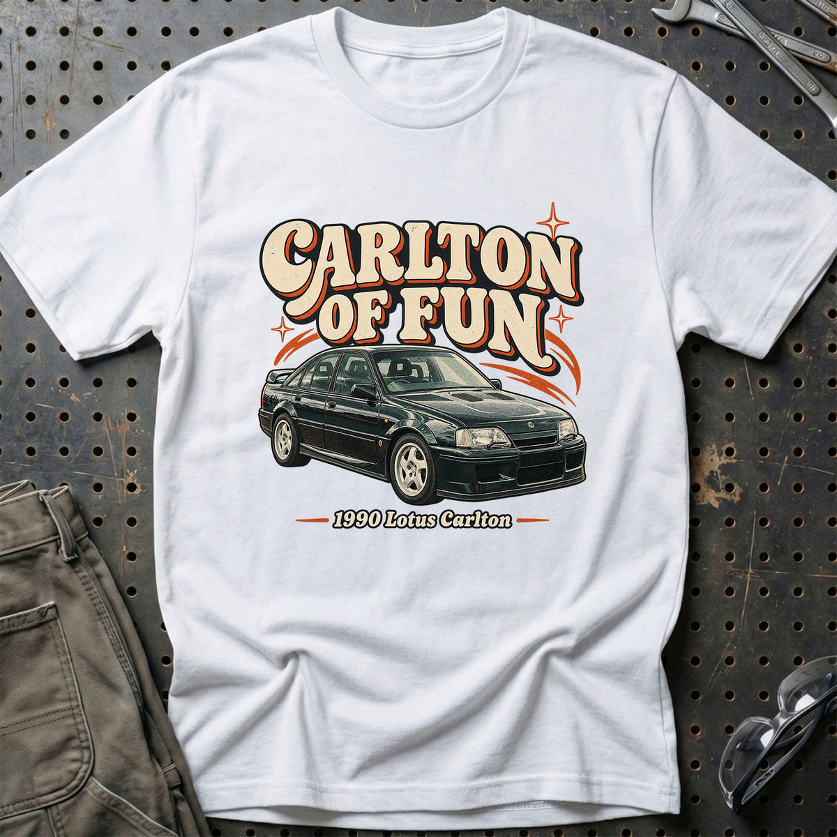 
Lotus Carlton 1990 – Carlton of Fun T-Shirt – Hvid