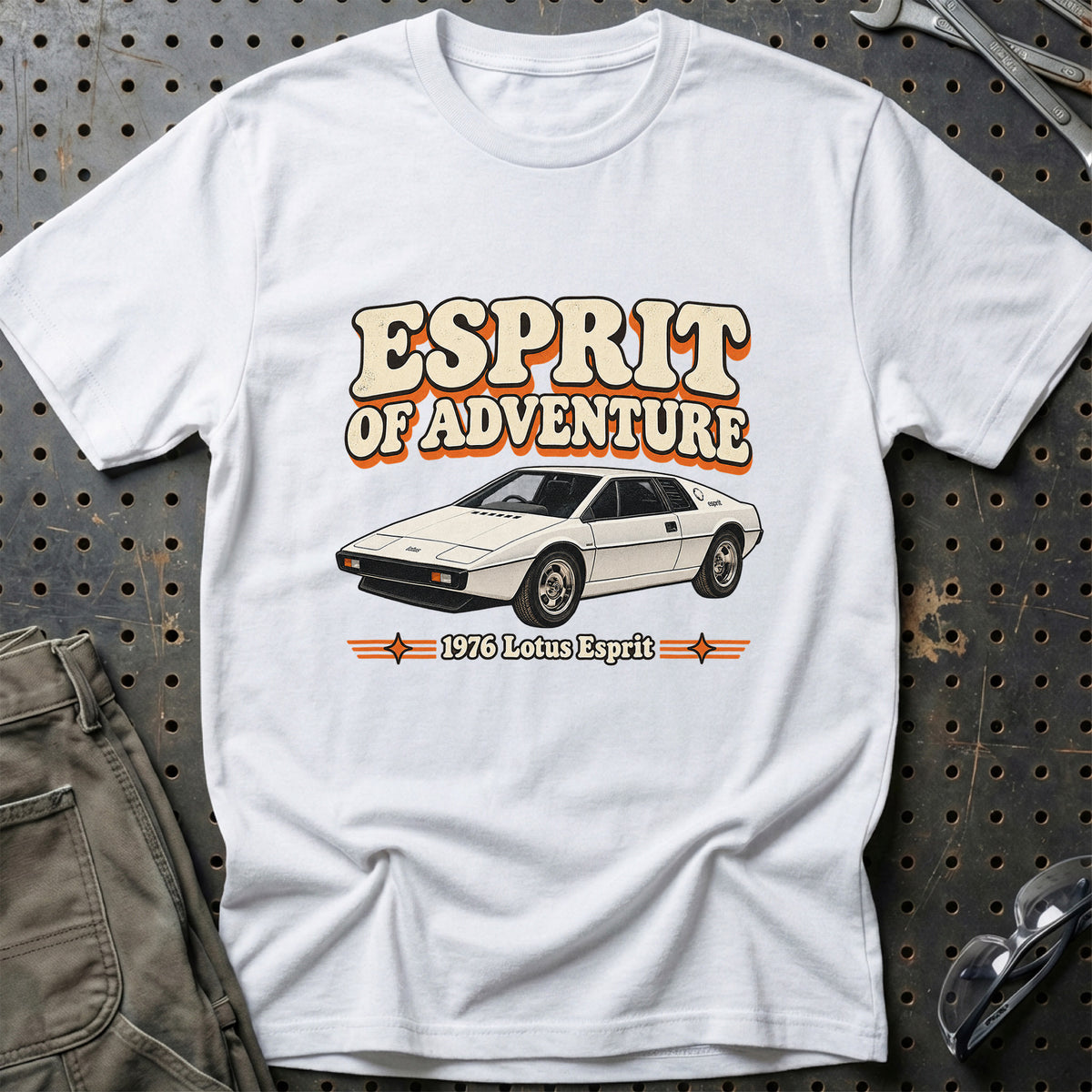 
Lotus Esprit 1976 – Esprit of Adventure T-Shirt – Hvid