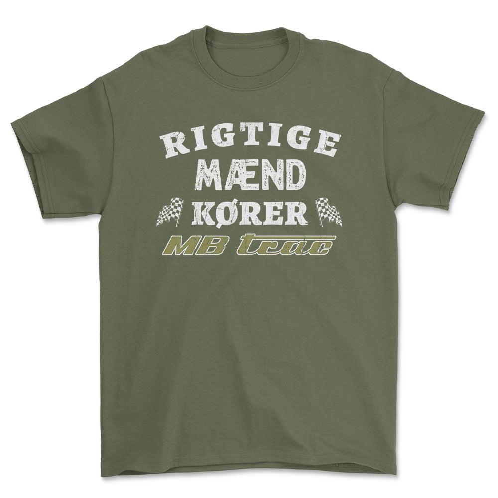 MB Trac Rigtige Mænd Kører - Unisex T-Shirt , Bomuld-Beklædning-MB Trac-Grøn Militær-S-Forside-Garage Culture Shop- garage - man cave - merchandise