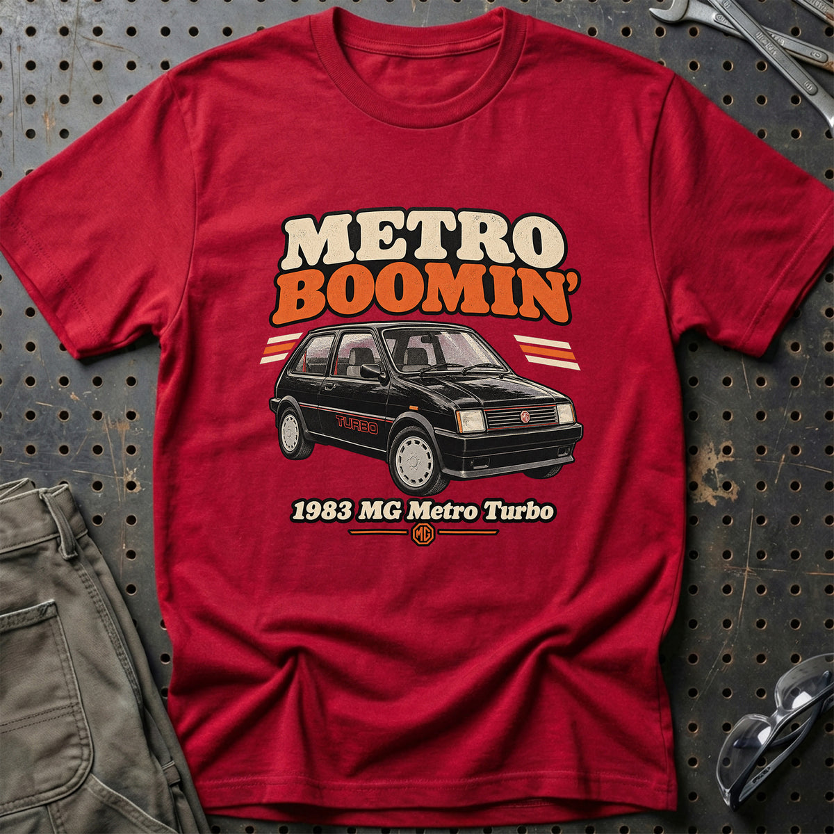 
MG Metro Turbo 1983 – Metro Boomin' T-Shirt – Rød