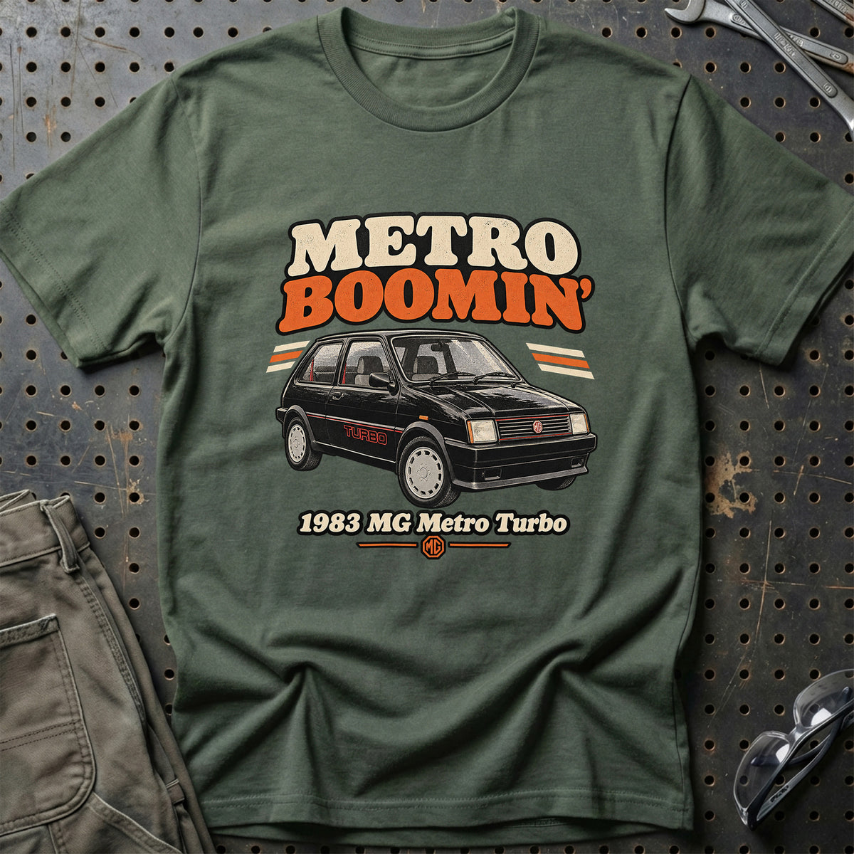 
MG Metro Turbo 1983 – Metro Boomin' T-Shirt – Grøn Militær
