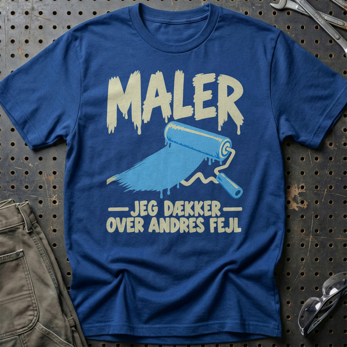 
Produktbillede af Maler – Jeg Dækker Over Andres Fejl T-Shirt