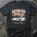 
Marcos 1800 GT 1963 – Marcos Polo T-Shirt – Sort