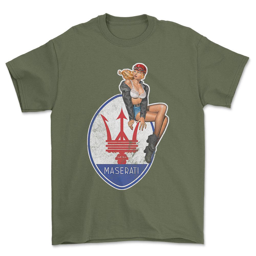 Maserati Pinup - Unisex T-Shirt , Bomuld-Beklædning-Maserati-Grøn Militær-S-Forside-Garage Culture Shop- garage - man cave - merchandise