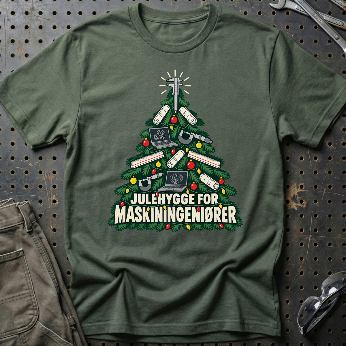 
Maskiningeniør – Julehygge – Unisex T-Shirt – Grøn Militær
