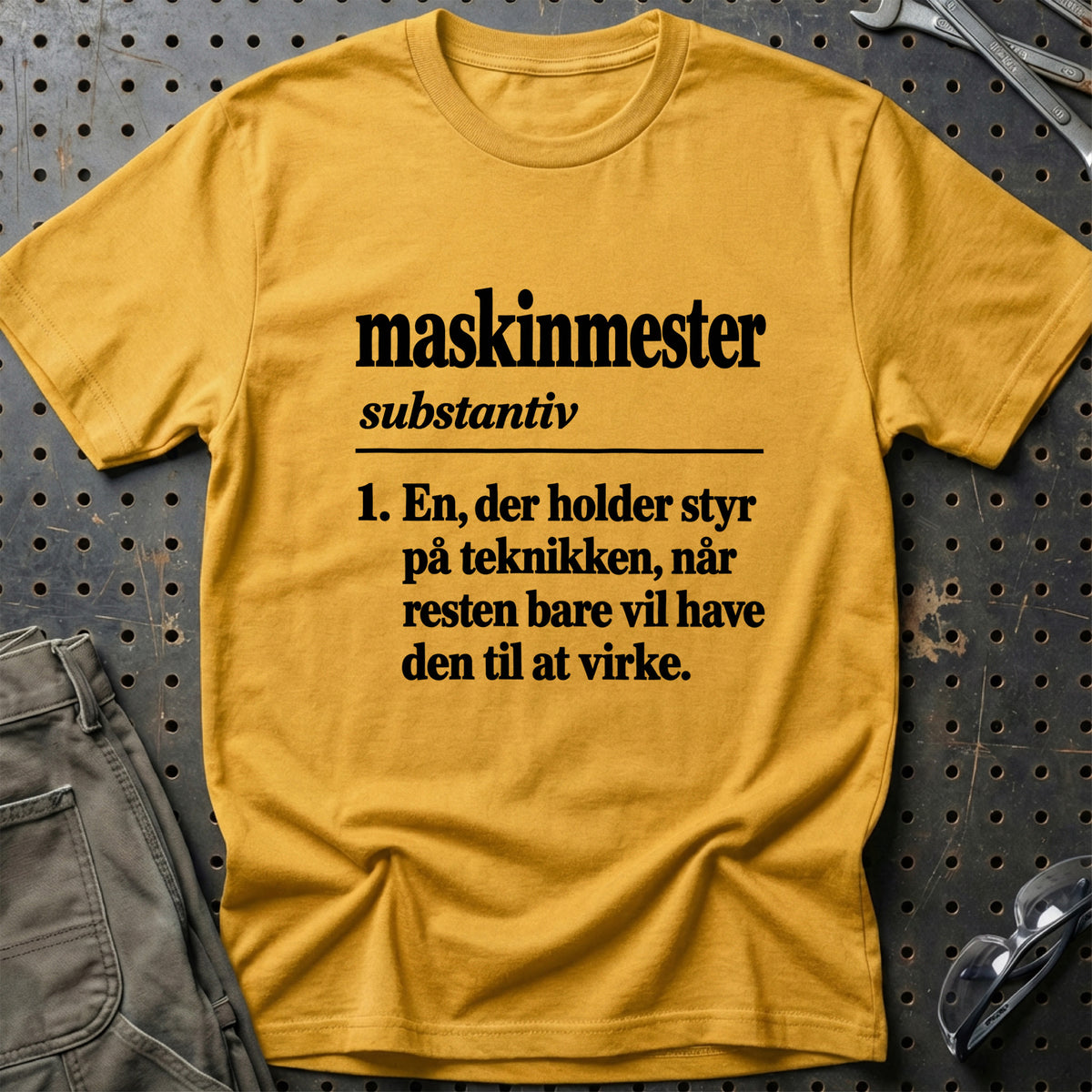 
Maskinmester – Definition T-Shirt – Guld