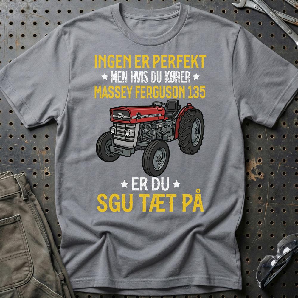 Massey Ferguson 135 – Ingen Er Perfekt - Unisex T-Shirt-Beklædning-Massey Ferguson-Grå Sport-S-Garage Culture Shop- garage - man cave - merchandise