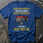 Massey Ferguson 165 - Ingen Er Perfekt - Sjov Traktor Tee T-Shirt-Beklædning-Massey Ferguson-Garage Culture Shop- garage - man cave - merchandise