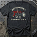 
Produktbillede af Massey Ferguson 35 Never Underestimate A Woman With AN MF 35 T-Shirt
