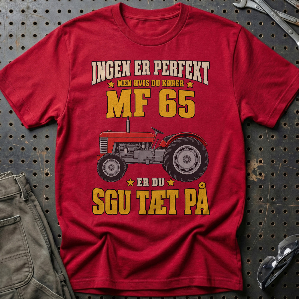 
Produktbillede af Massey Ferguson 65 – Ingen Er Perfekt T-Shirt