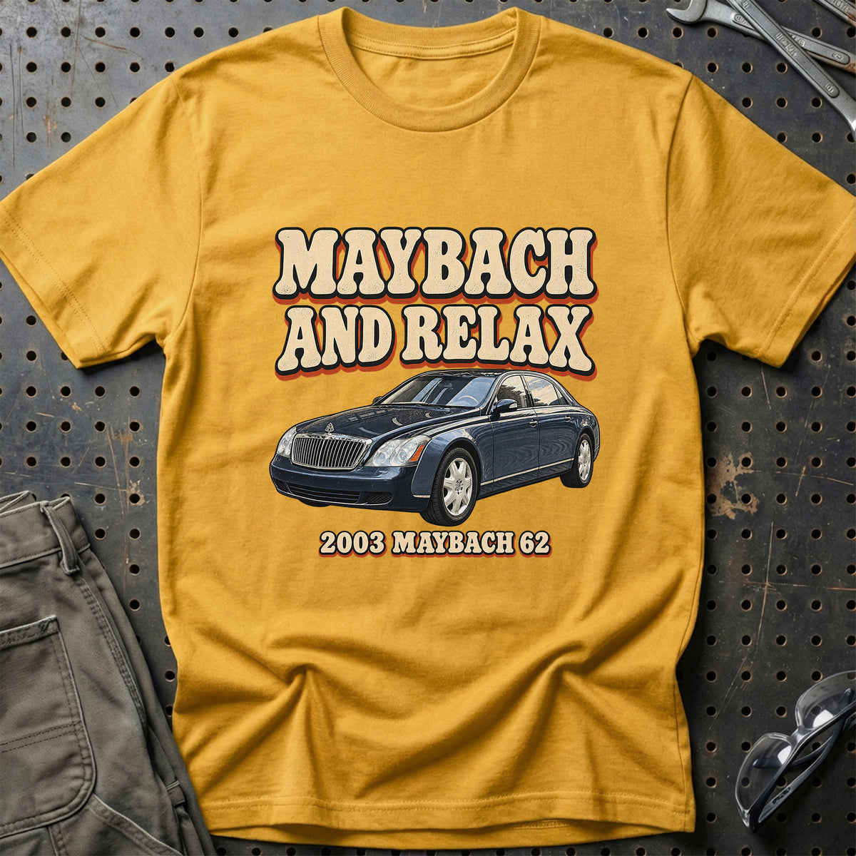 
Maybach 62 2003 – Maybach and Relax T-Shirt – Guld