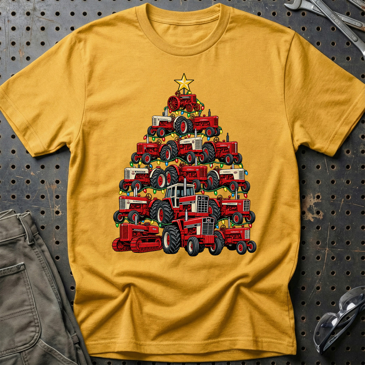 McCormick Juletræ T-Shirt-Beklædning-McCormick-Guld-S-Garage Culture Shop- garage - man cave - merchandise