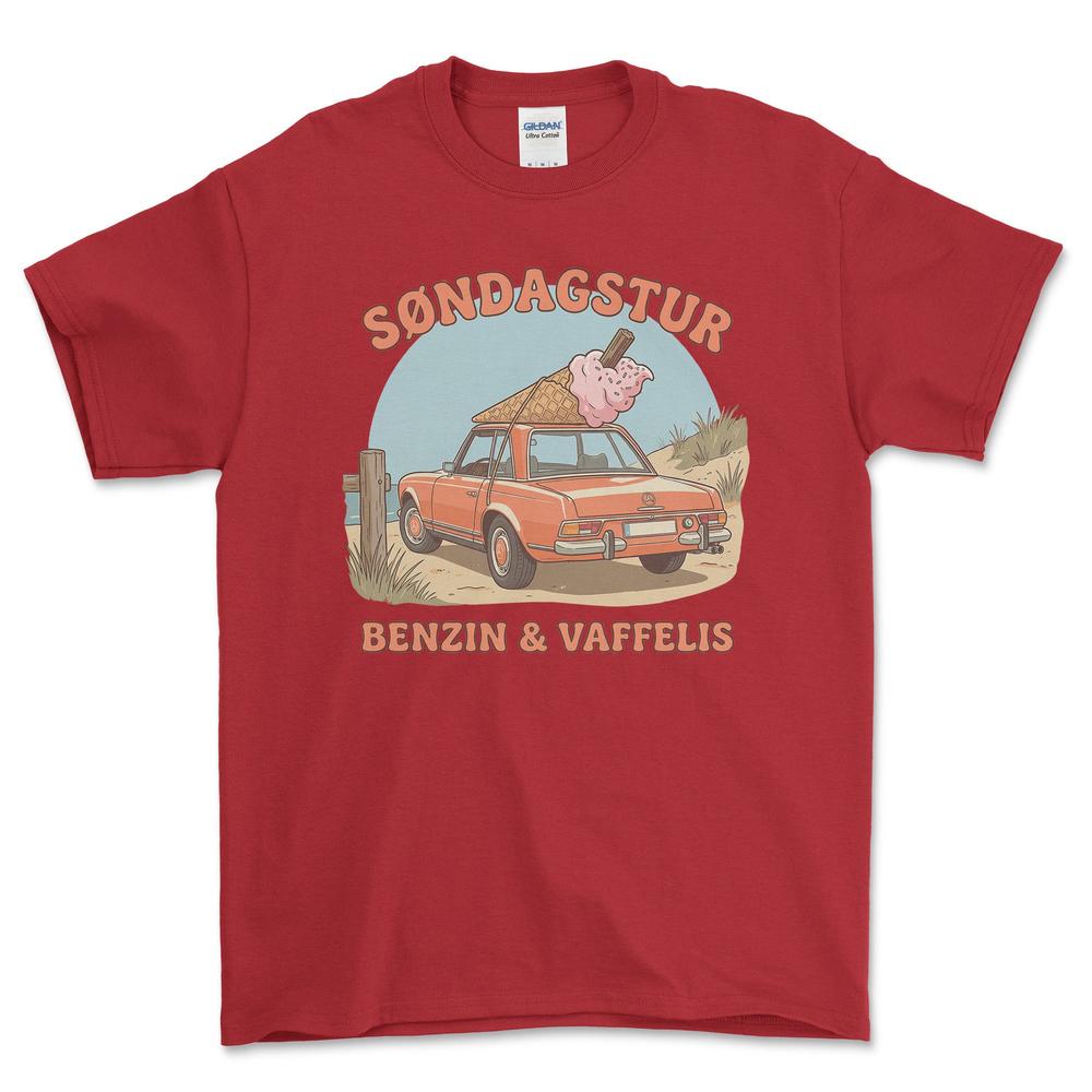 Mercedes Søndagstur - Benzin & Vaffelis T-Shirt-Beklædning-Mercedes-Rød-S-Garage Culture Shop- garage - man cave - merchandise