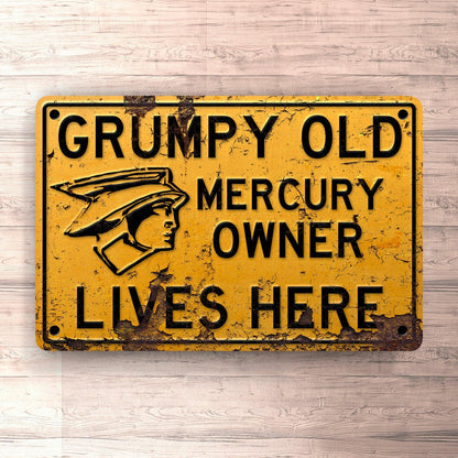 Mercury Grumpy Old Mercury Owner Lives Here Skilte, Musemåtte, Dørmåtte-Skilte-Mercury-Garage Culture Shop- garage - man cave - merchandise