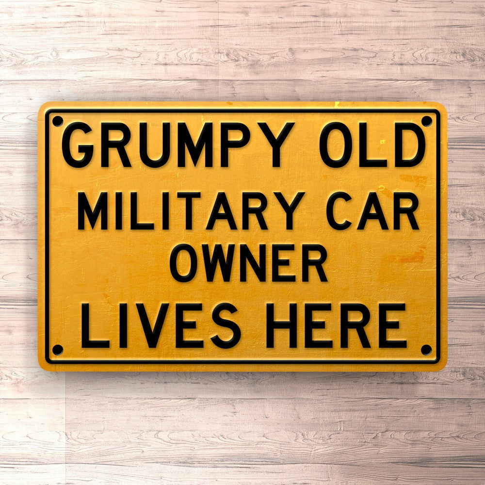 Military Grumpy Old Military Owner Lives Here Skilte, Musemåtte, Dørmåtte , Plakat-Skilte-Military-Garage Culture Shop- garage - man cave - merchandise