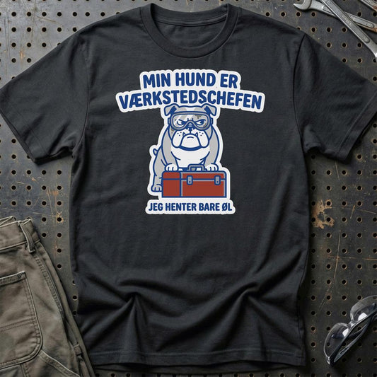 Min Hund Er Værkstedschefen - Unisex T-Shirt , Bomuld-Beklædning-Garage Culture-Sort-S-Garage Culture Shop- garage - man cave - merchandise