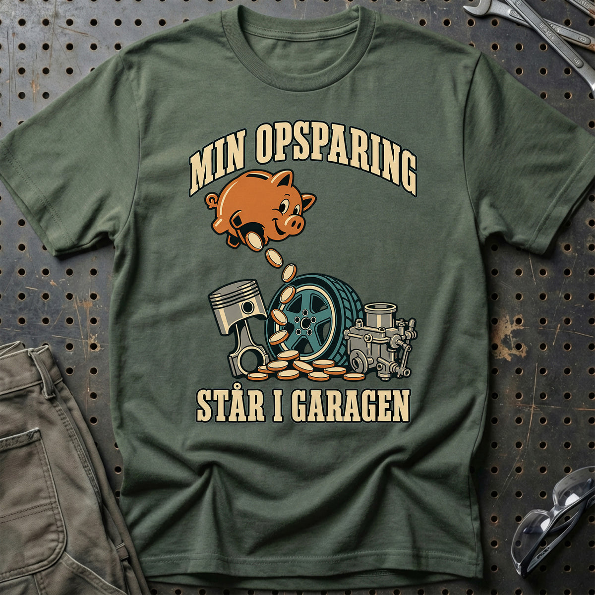 
Min opsparing – Står i garagen T-Shirt – Grøn Militær