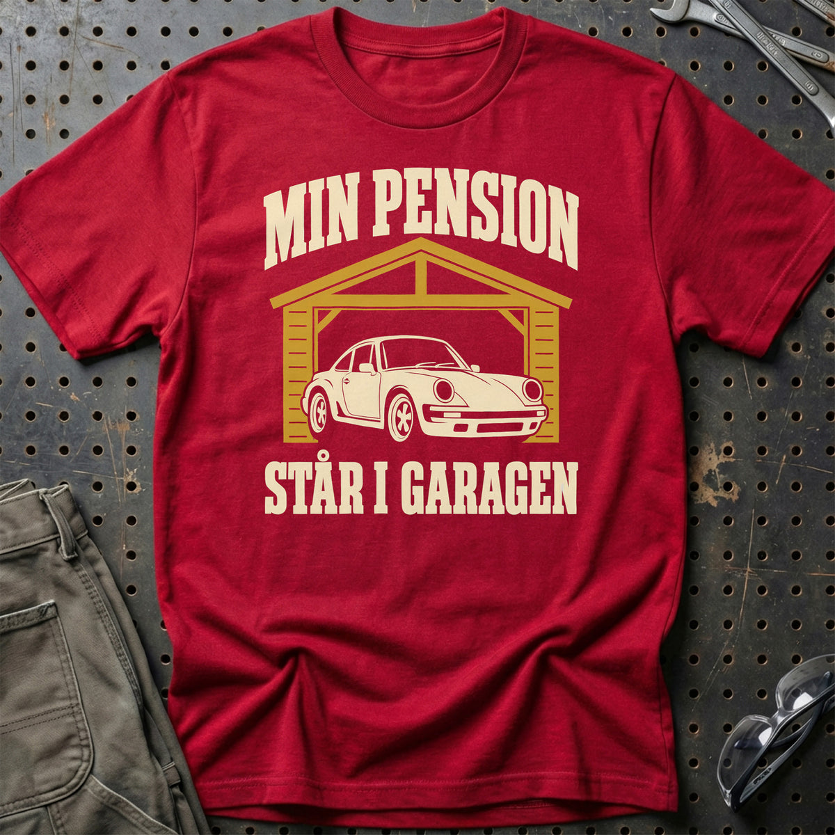 
Produktbillede af Min pension står i garagen T-Shirt
