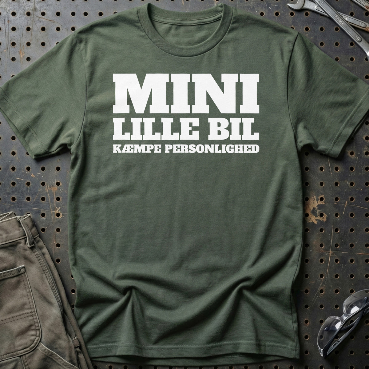 
Produktbillede af Mini – Lille Bil – Kæmpe Personlighed T-Shirt