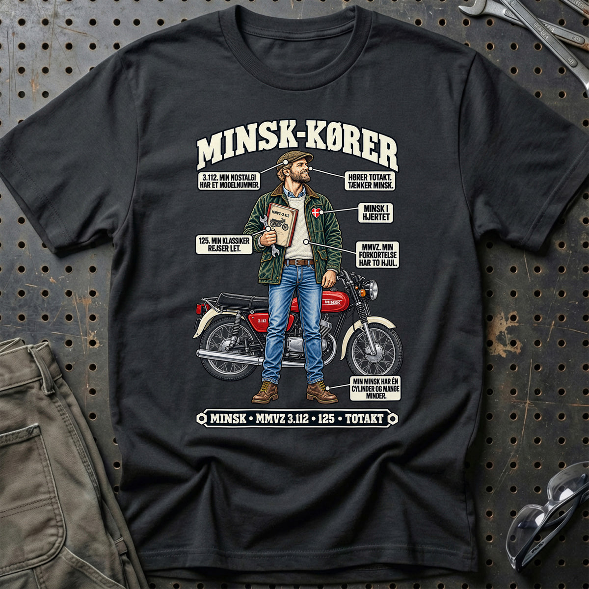 
Minsk-Kører T-Shirt – Sort