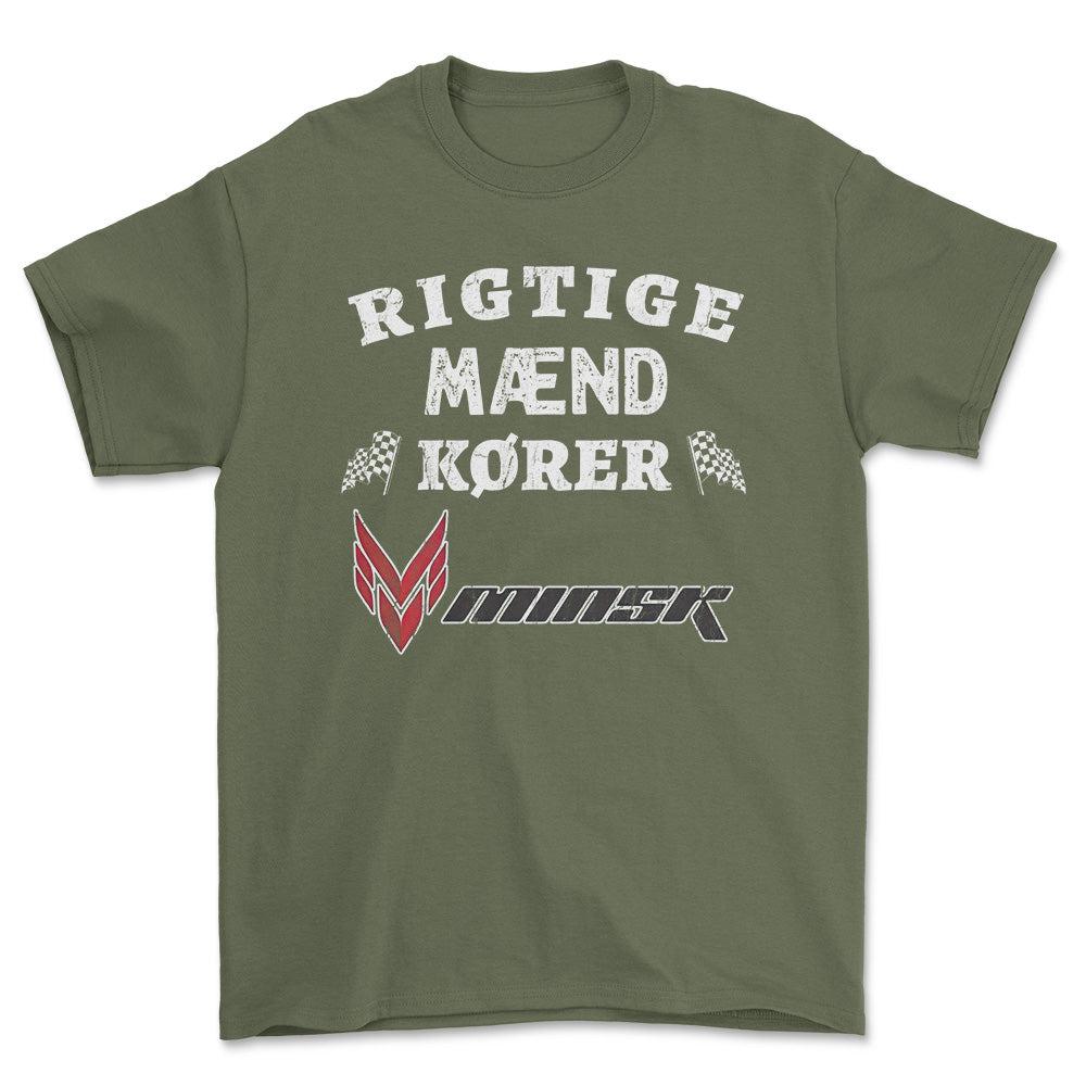 Minsk Rigtige Mænd Kører - Unisex T-Shirt , Bomuld-Beklædning-Minsk-Grøn Militær-S-Forside-Garage Culture Shop- garage - man cave - merchandise