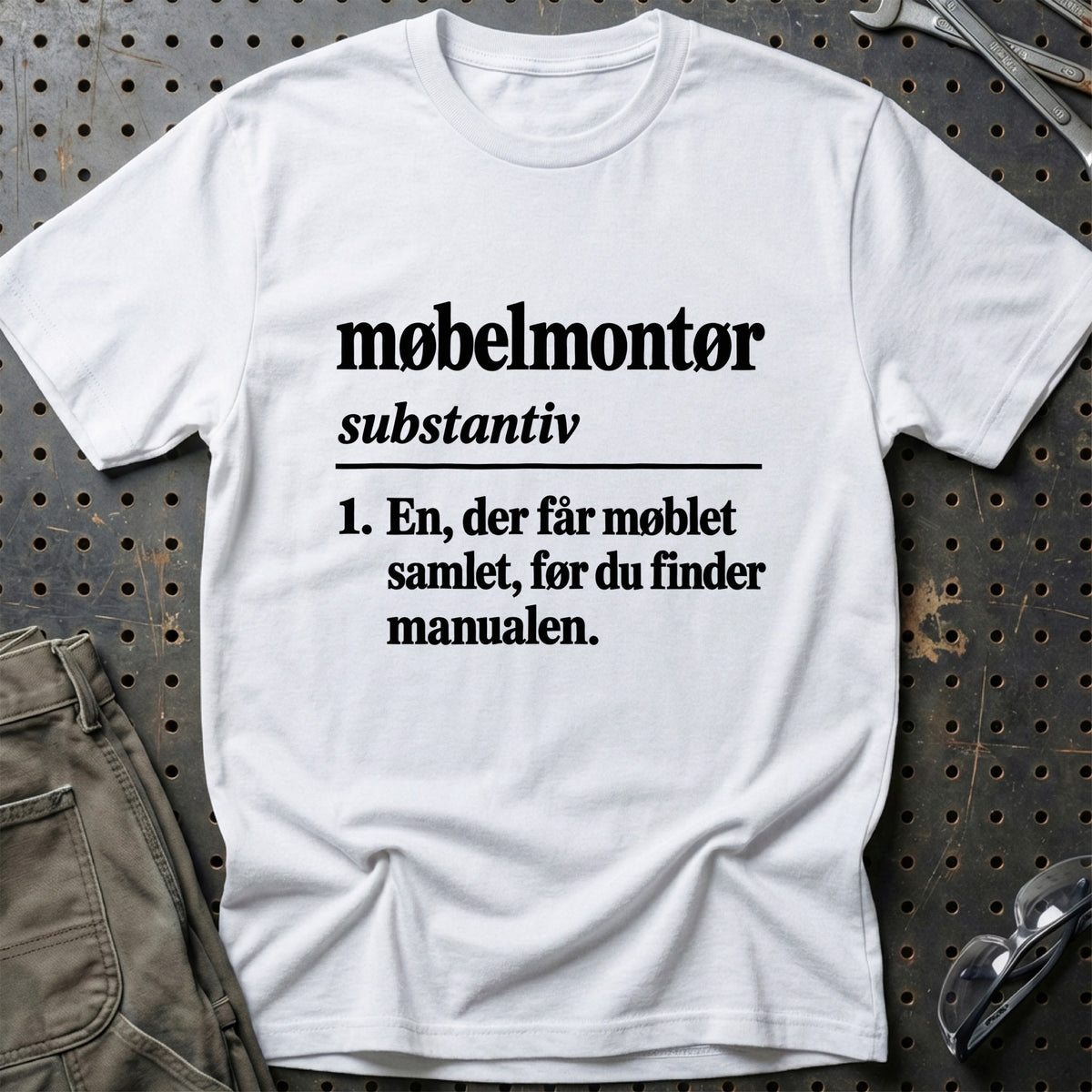 
Møbelmontør – Definition T-Shirt – Hvid