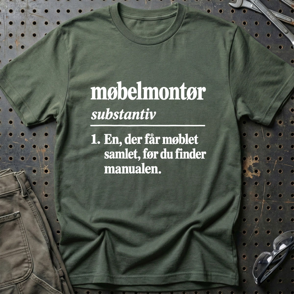 
Møbelmontør – Definition T-Shirt – Grøn Militær