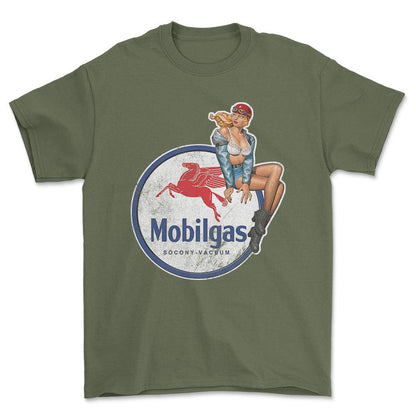 Mobilgas Pinup - Unisex T-Shirt , Bomuld-Beklædning-Motoroil-Grøn Militær-S-Forside-Garage Culture Shop- garage - man cave - merchandise