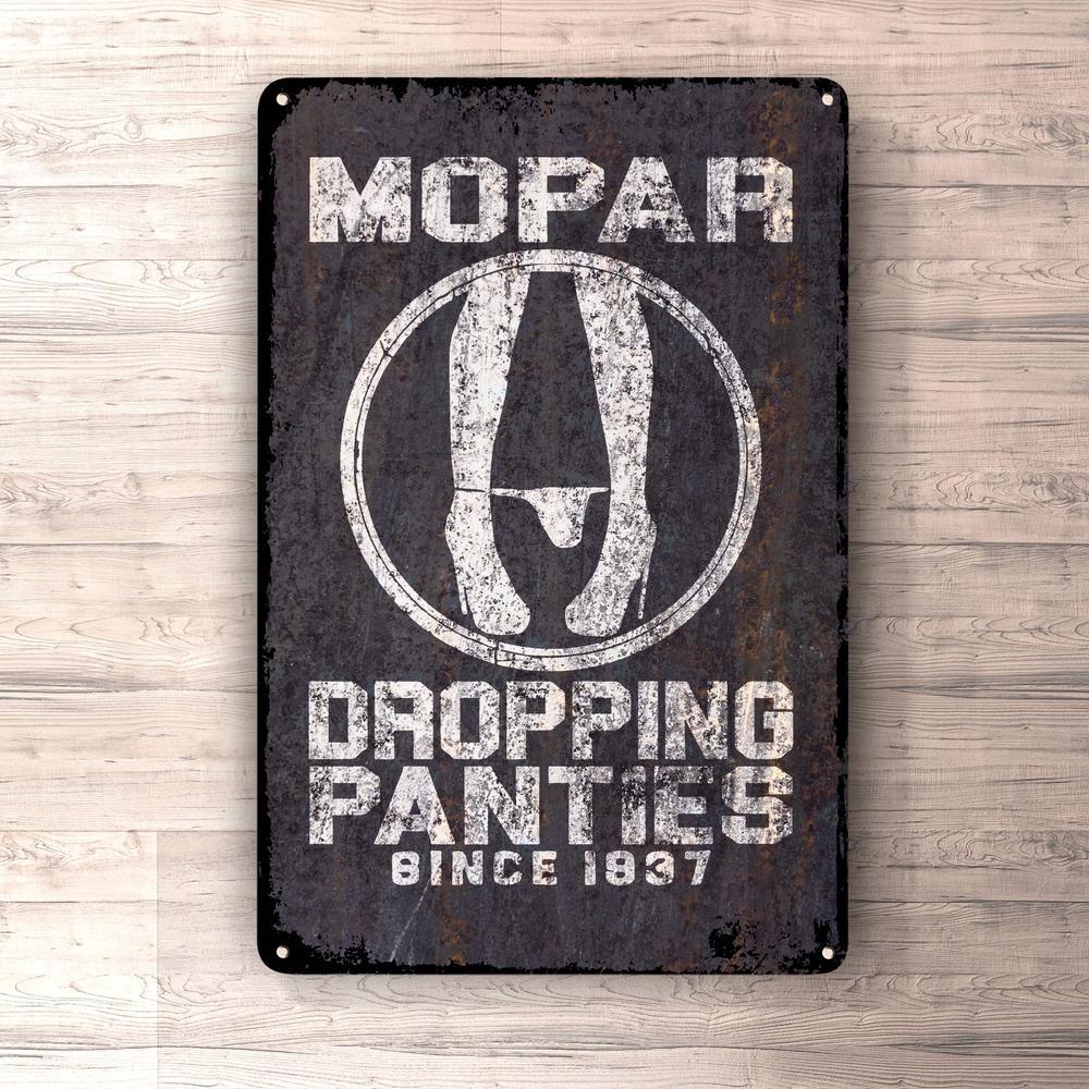 Mopar Dropping Panties Since 1937 Skilte, Musemåtte, Dørmåtte , Plakat-Skilte-Funny Garage-Garage Culture Shop- garage - man cave - merchandise