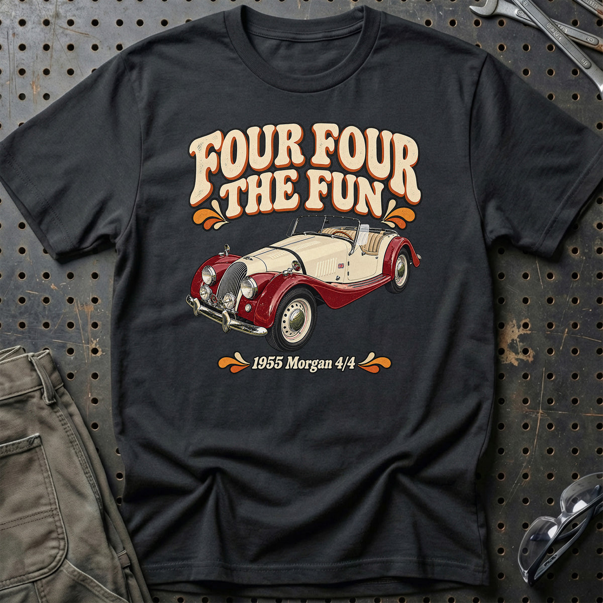 
Morgan 4/4 1955 – Four Four the Fun T-Shirt – Sort